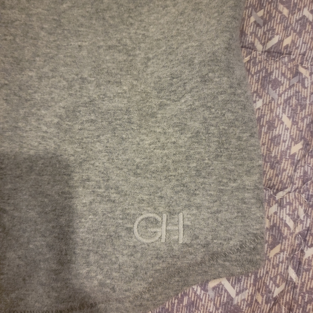 2 Gilly Hicks camisole - Picture 6 of 10